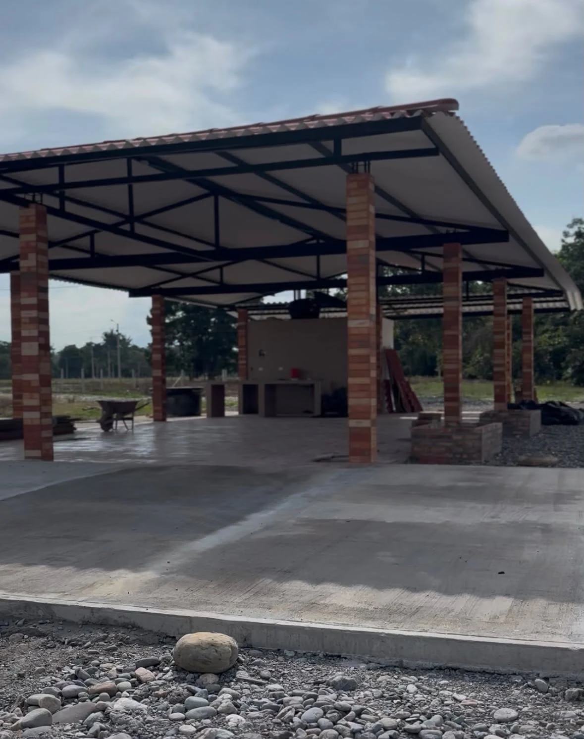Zona social cubierta del proyecto Hawaii